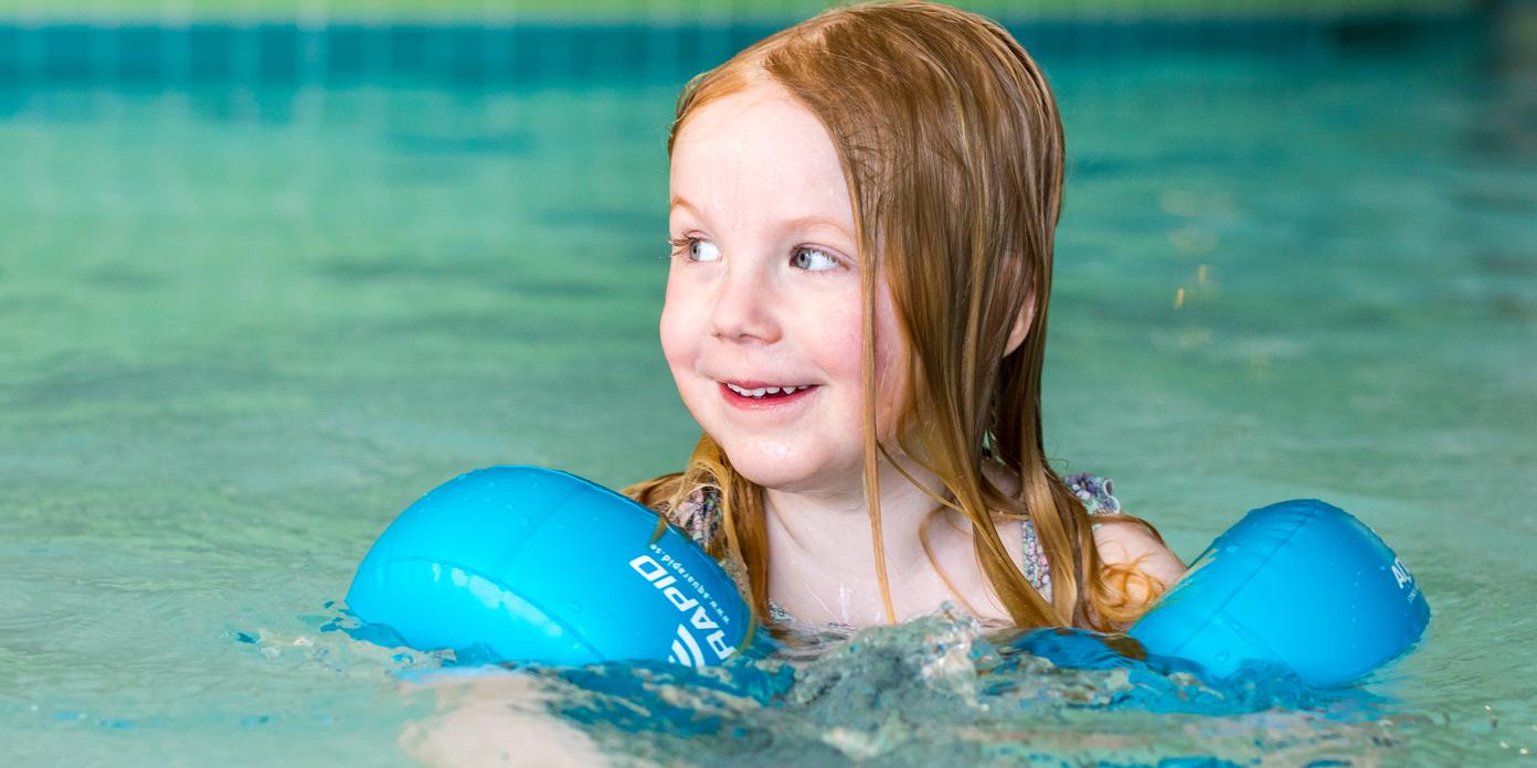 Skylt med text priser